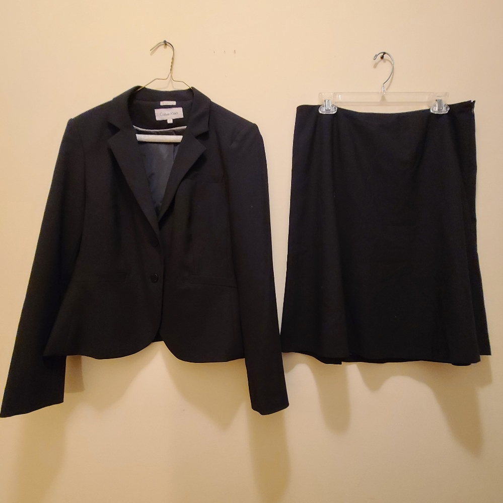 Calvin Klein skirt suit (2 piece) in jet black